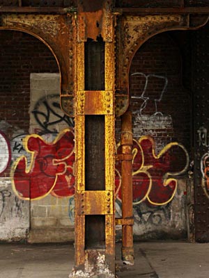 Graffti On Yellow Support