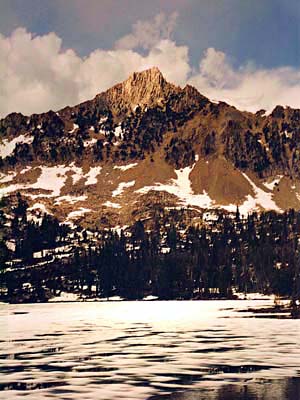 White Cloud Peak, Hummock Lake